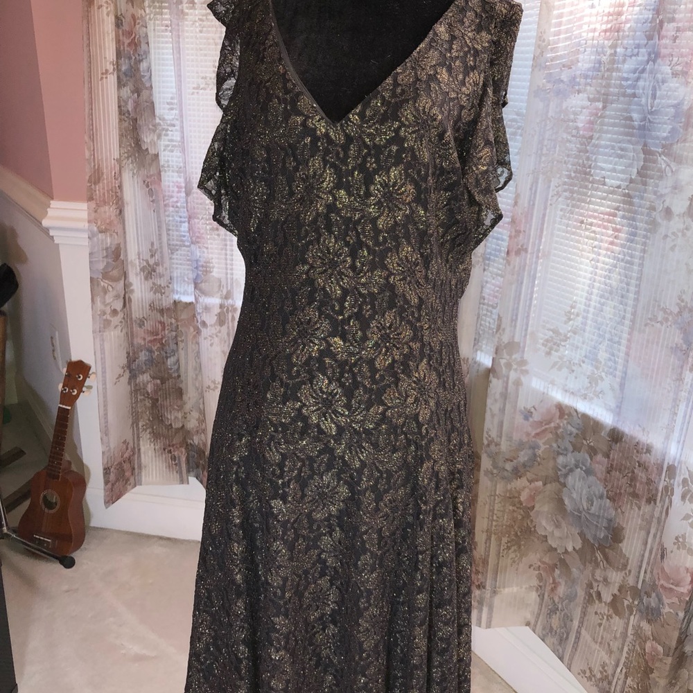 Beautiful cocktail dress size 16